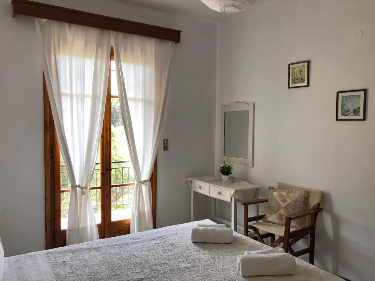 Apelati Hotell Keri Exteriör bild