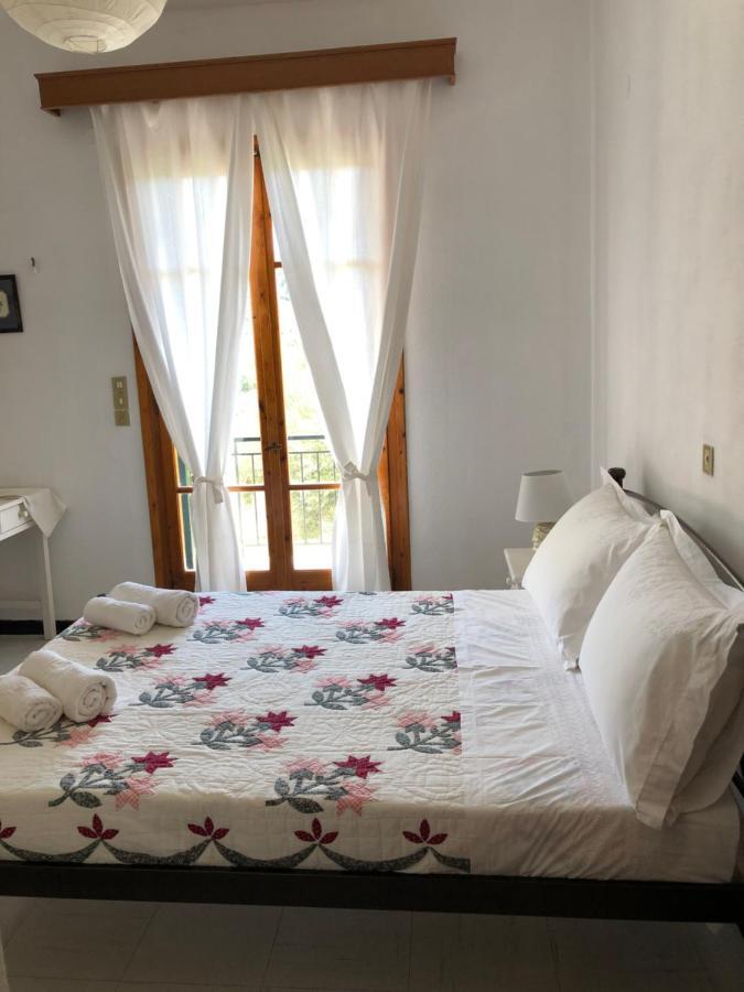 Apelati Hotell Keri Exteriör bild