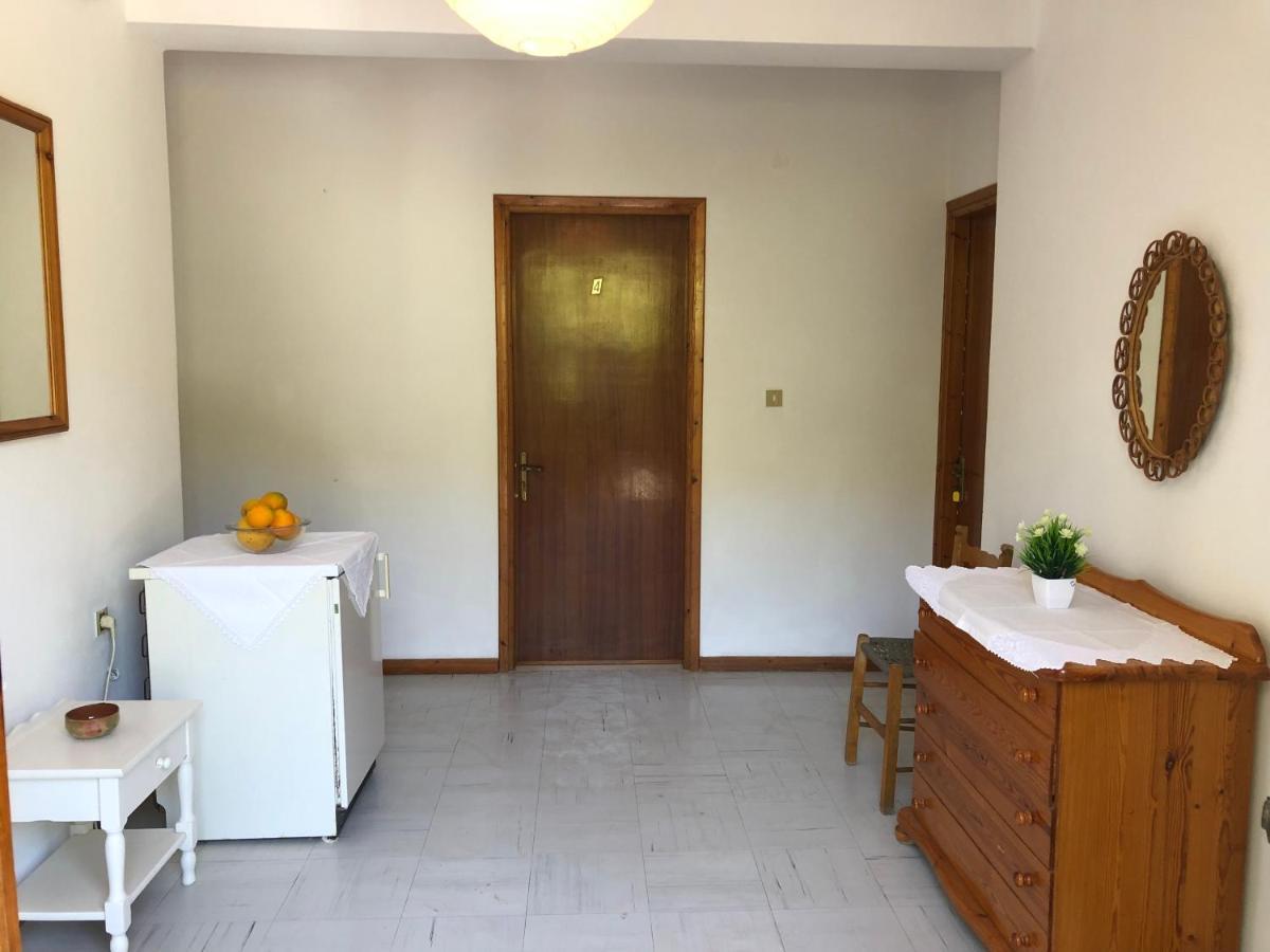 Apelati Hotell Keri Exteriör bild
