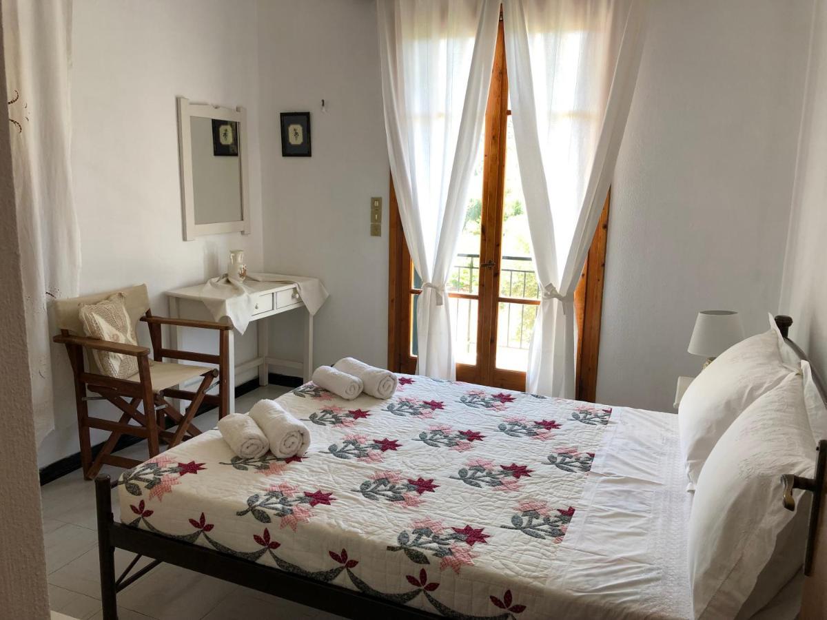 Apelati Hotell Keri Exteriör bild