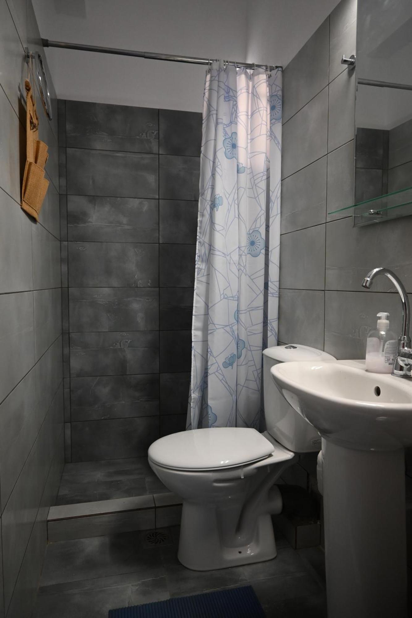 Apelati Hotell Keri Exteriör bild