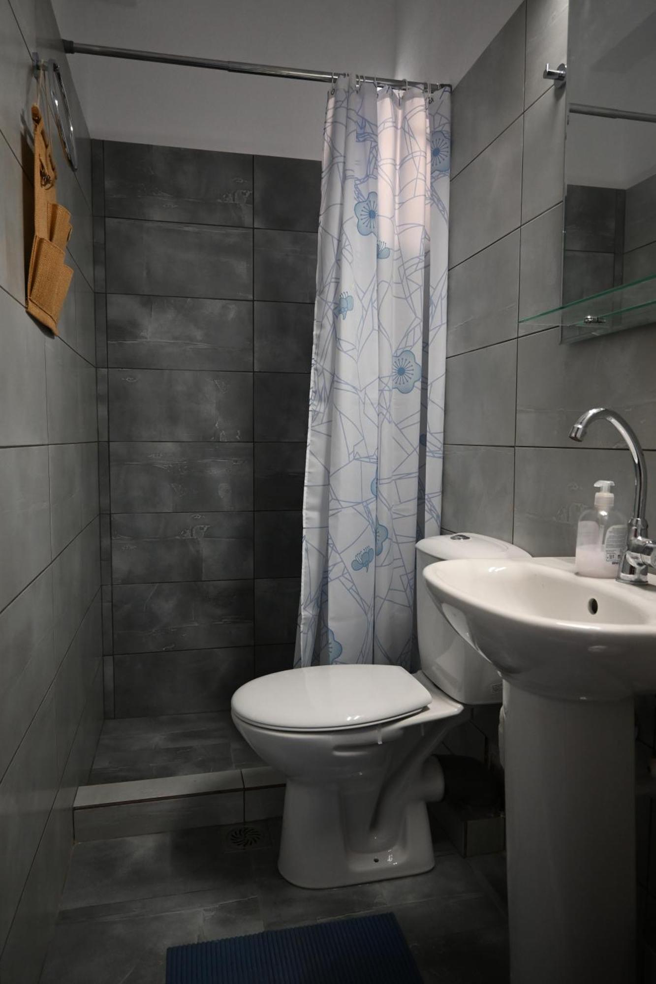 Apelati Hotell Keri Exteriör bild